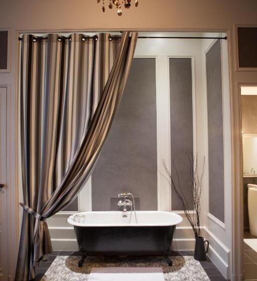 Люкс Deluxe Кровать Кинг, Chambres D'hotes La Chartreuse Des Eyres