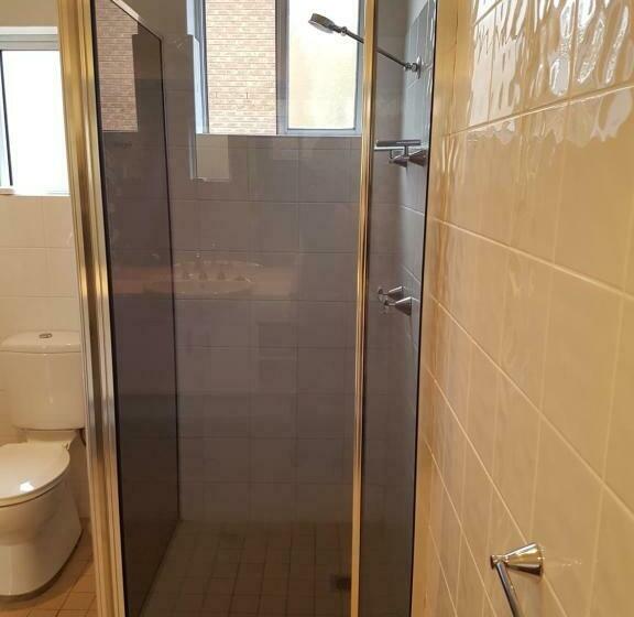 إستوديو قياسى, Centralpoint Motel