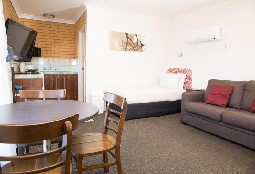 إستوديو قياسى, Centralpoint Motel