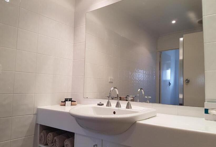 شقة غرفتين, Centralpoint Motel