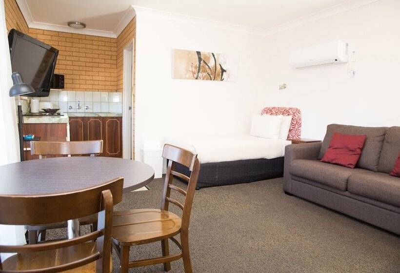 إستوديو قياسى, Centralpoint Motel