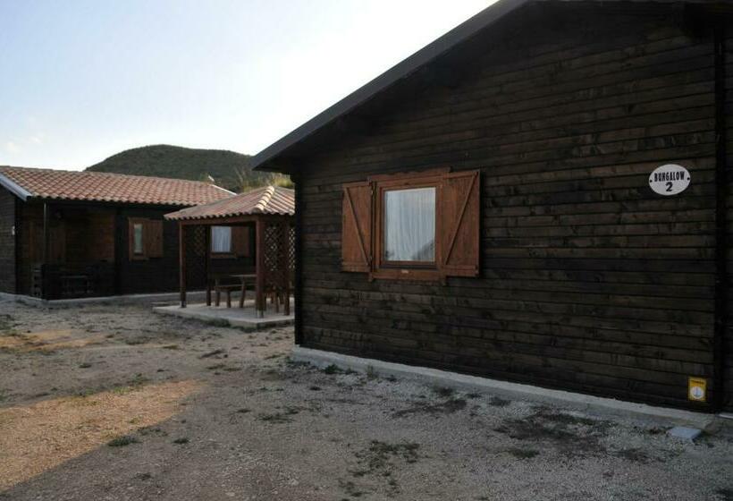 בונגלו סטנדרט 2 חדרי שינה, Agriturismo Timpa Del Sole