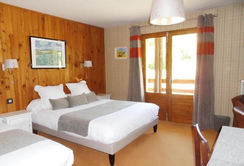 스탠다드 트리플 룸, Hôtel Du Verdon