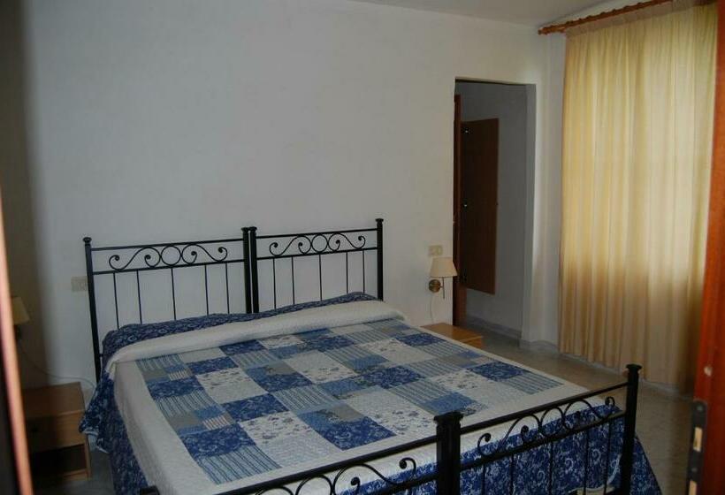 غرفة قياسية, La Mimosa