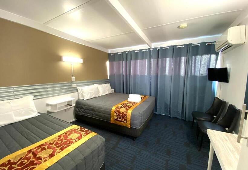 이코노미 룸, Mid Valley Motel