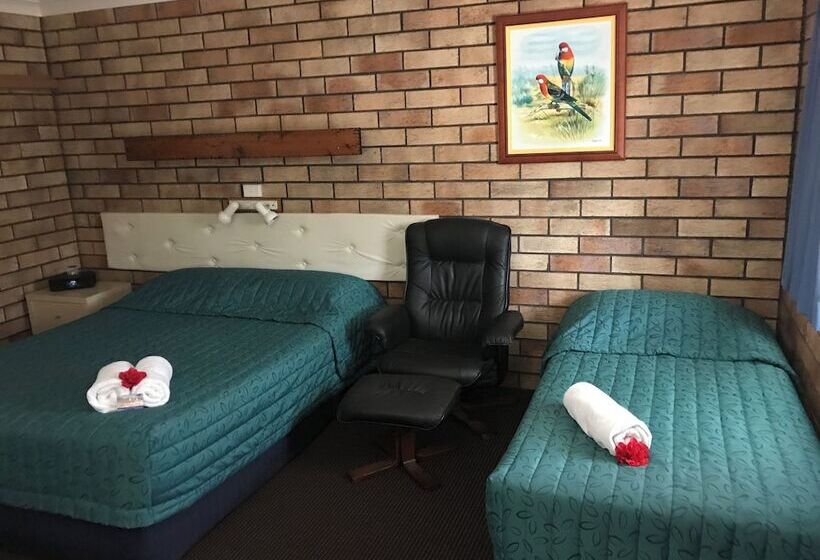 Номер Стандарт, Miles Outback Motel