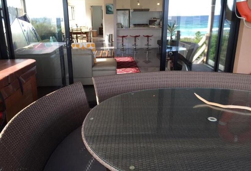 침실 1개 주택, Award Winning Beach Front Retreat