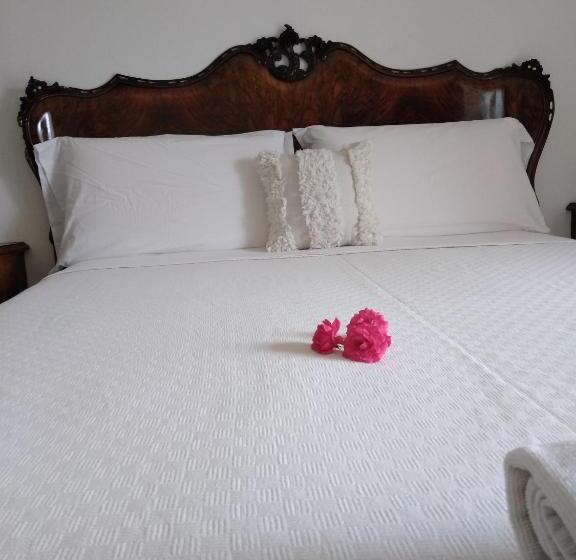 Номер Стандарт, Petalo Rosso B&b