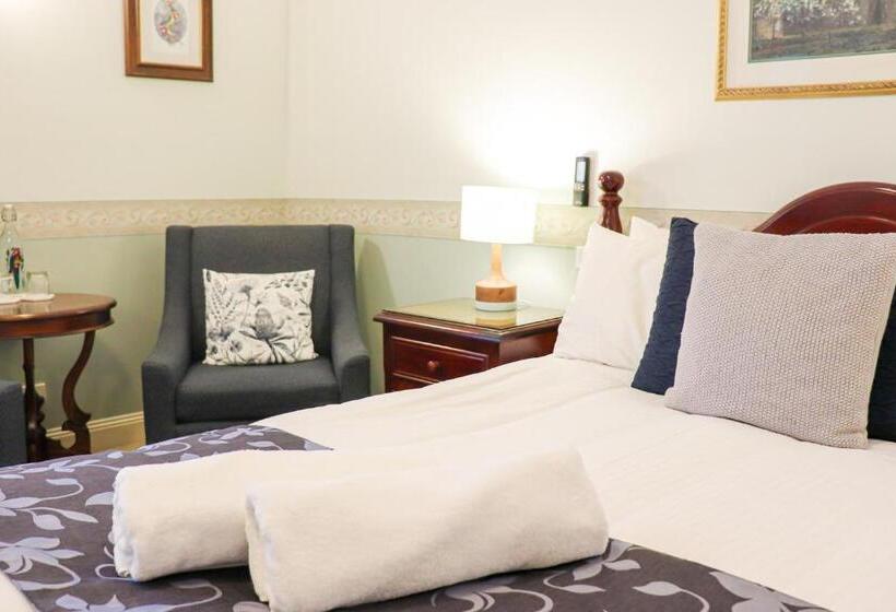 Номер Deluxe Кровать Куин, Plumes Boutique Bed & Breakfast