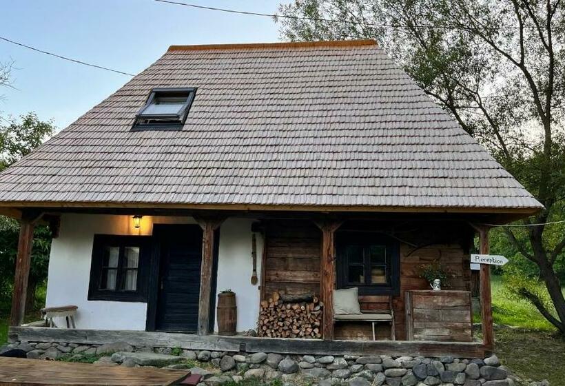 Дом 1 Спальня, The Village Pension