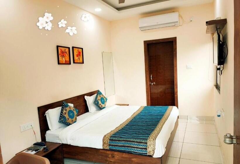 Номер Deluxe Кровать Кинг, Amrit Hotel, Bhopal