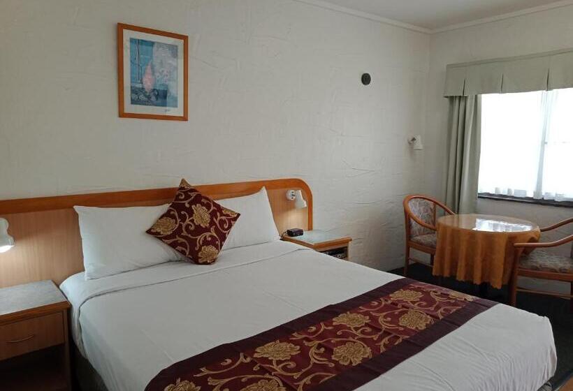Номер Стандарт, Espana Motel