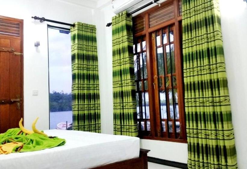 Номер Стандарт Вид на Озеро, Lake Lane Guest Rest