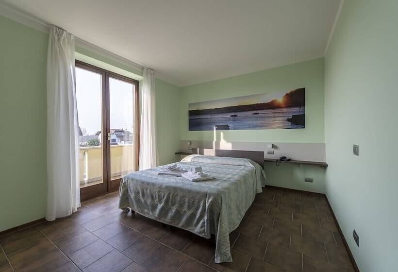 Номер Стандарт Трехместный, Albergo Residence Isotta