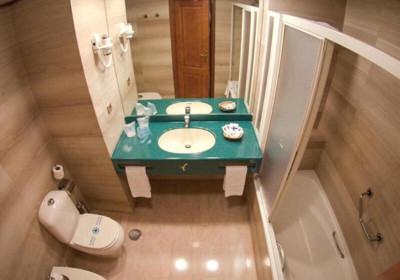 Номер Стандарт, Zentral Center  Adults Only