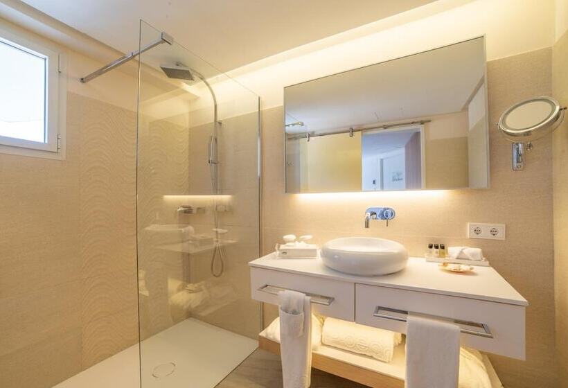 Полулюкс, Melbeach Hotel & Spa   Adults Only