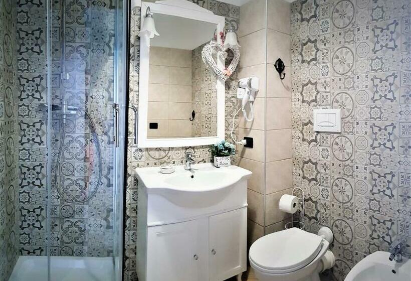 Номер Стандарт, Glamour Bed & Breakfast