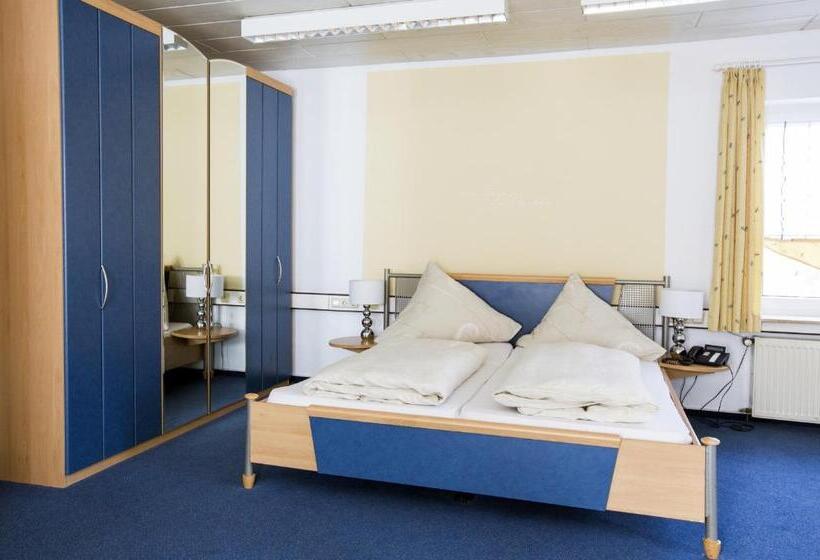 Четырехместный Номер Стандарт, Pension Waldblick Garni