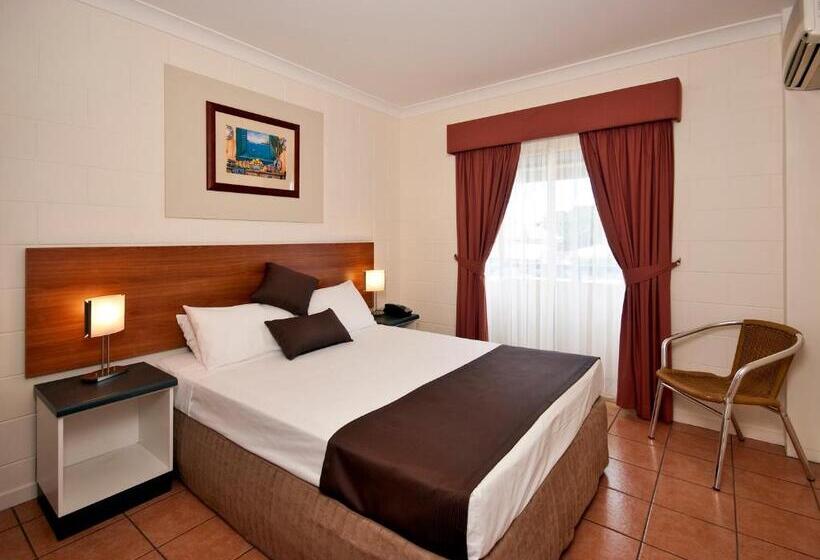 اتاق اکونومی با حمام مشترک, Cairns Queens Court