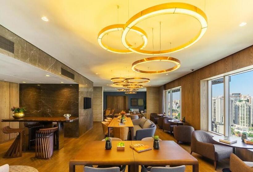 Club Room King Bed, Grand Hyatt Sao Paulo