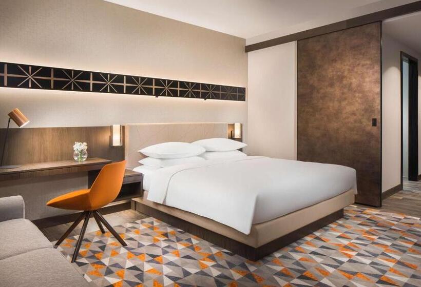 キングサイズベッドのクラブルーム, Hyatt Regency Sofia