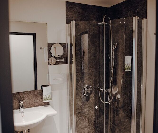 اتاق سوپریور با چشم‌انداز باغ, Parkhotel Brunauer