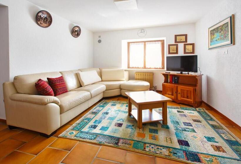 Апартаменты 1 Спальня с Видом, Albergo Diffuso Col Gentile Socchieve