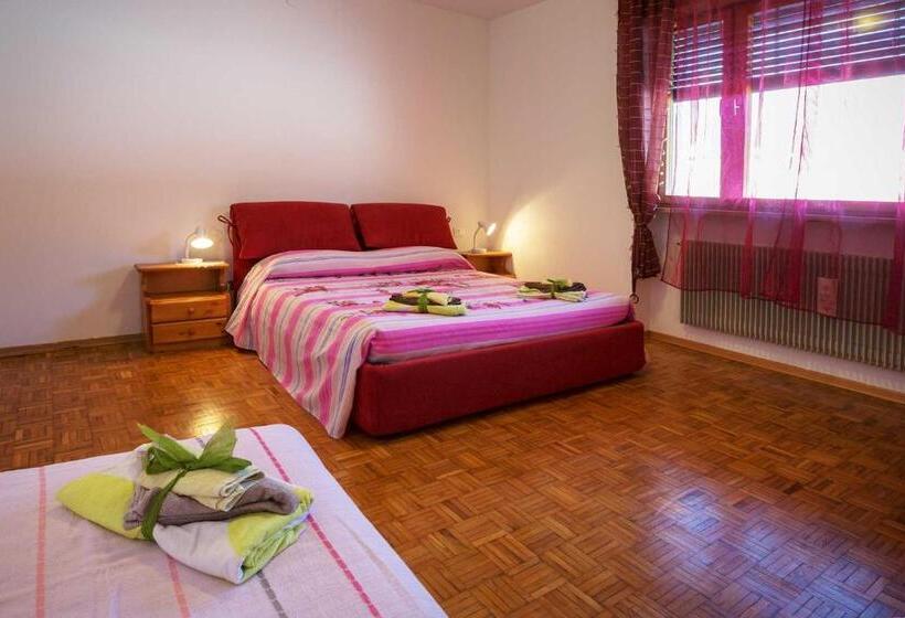 Апартаменты 3 Спальни, Albergo Diffuso Col Gentile Socchieve