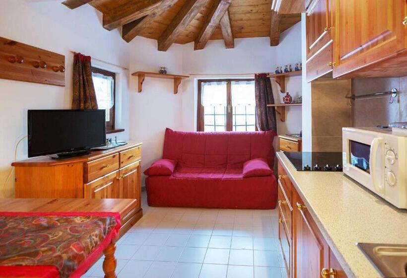 Студия Стандарт, Albergo Diffuso Col Gentile Socchieve