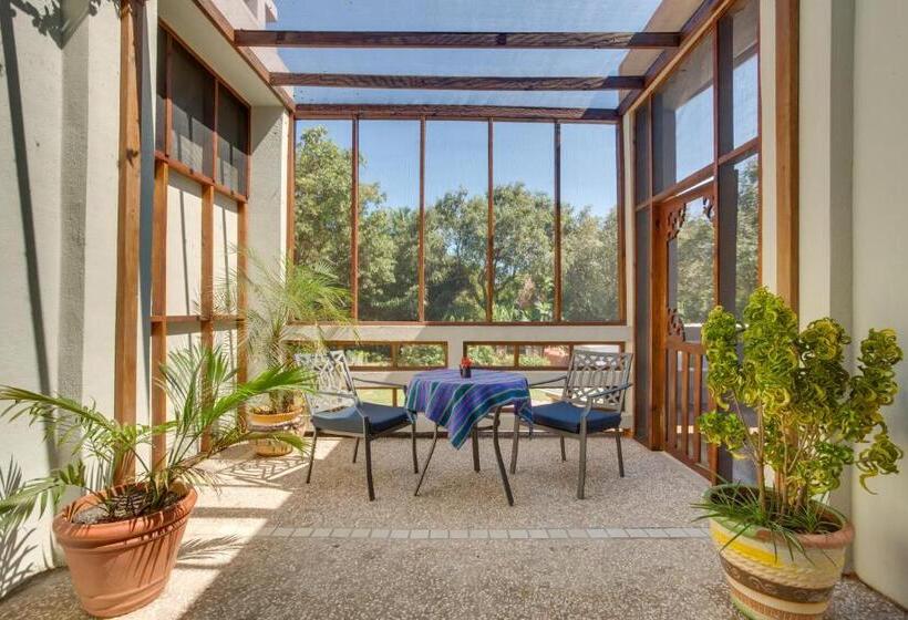 Люкс Superior, Bayshore Bijou Suites