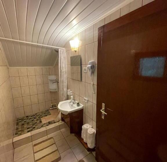 Дом 4 Спальни, Cabana Carolina