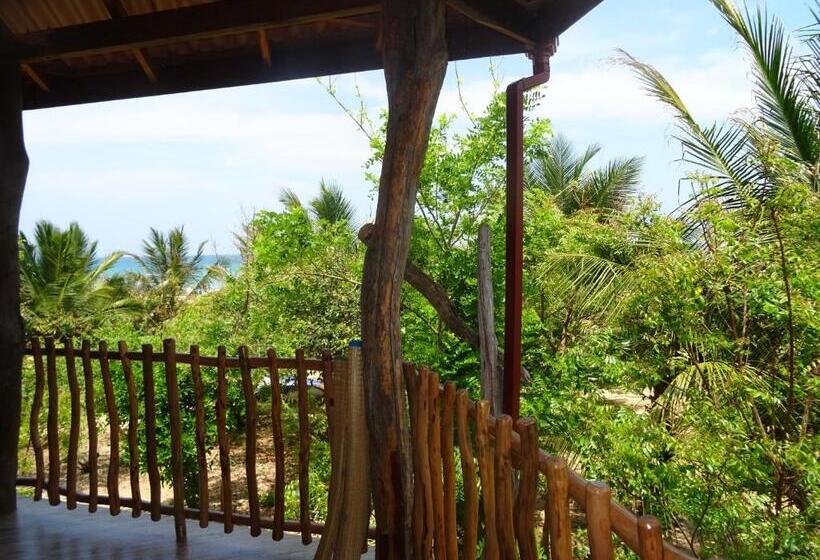 Номер Стандарт Трехместный, Light House Beach Hut