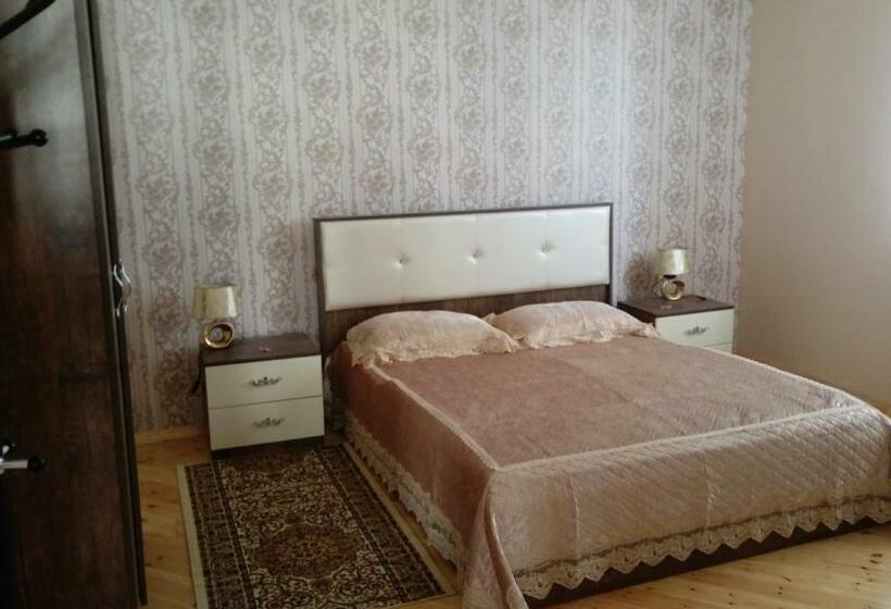 Номер Deluxe, Namig&jevgenija