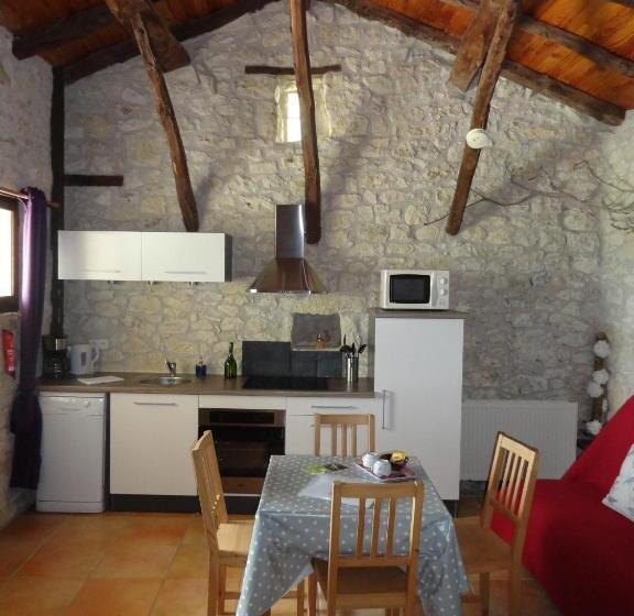 Номер Дюплекс, Le Mas Des Papillons Chambre D Hôtes B&b