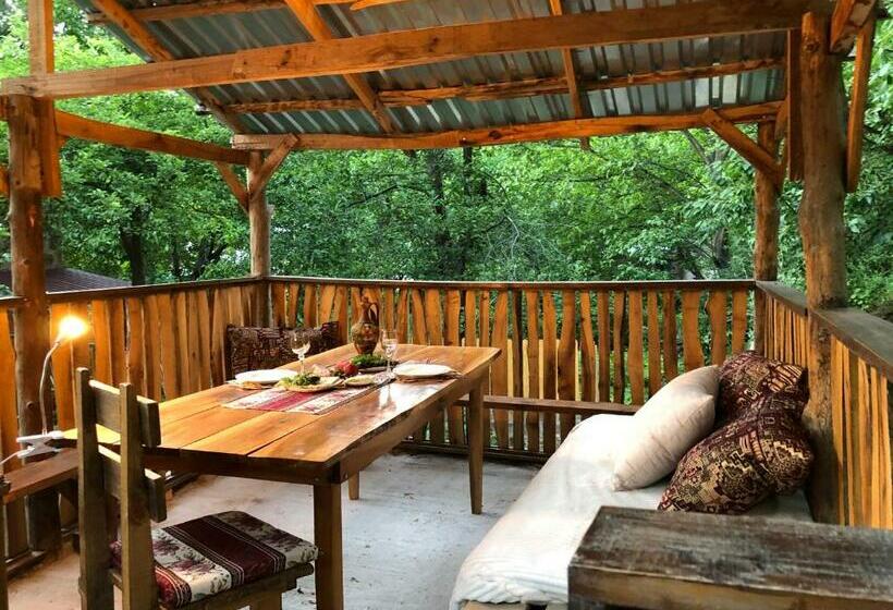 Номер Стандарт Вид на Горы, Bjnihouse, Guest House