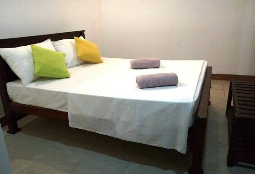Номер Economy Двуспальная Кровать, Ku Kandy Villa