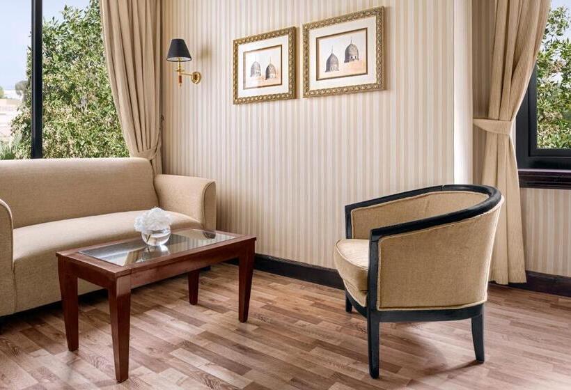 Полулюкс, Intercontinental Riyadh, An Ihg