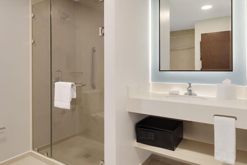 Номер Классика Кровать Кинг, Intercontinental Riyadh, An Ihg