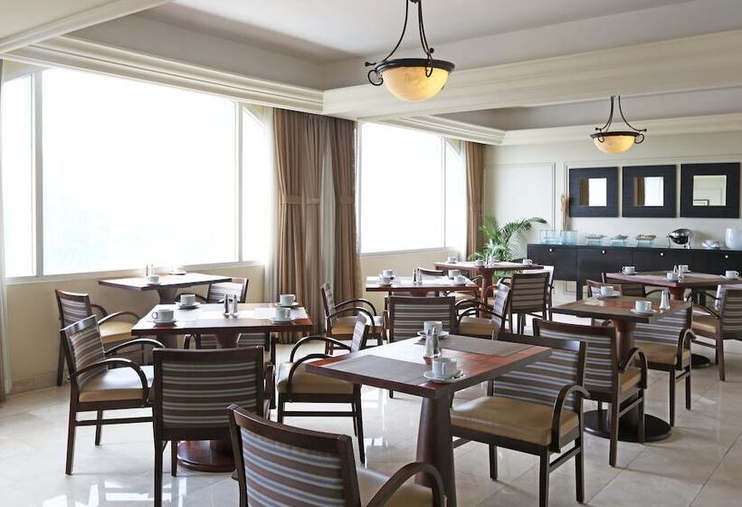 Полулюкс, Real Intercontinental San Salvador, An Ihg