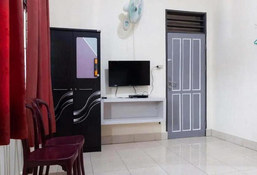 Номер Стандарт, 78 Parapat Mitra Reddoorz