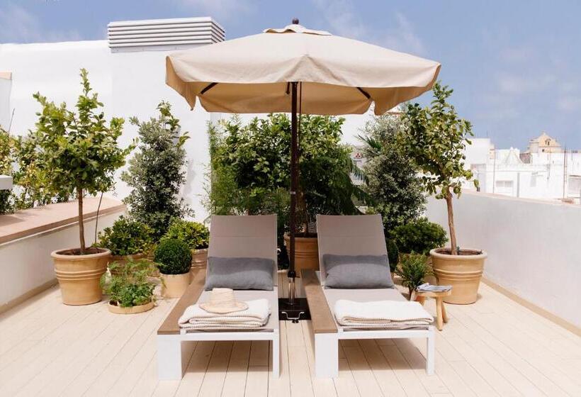 1 Bedroom Penthouse Apartment, Plaza Mina Suites   Adults Recommended By Luxury Suites Cadiz