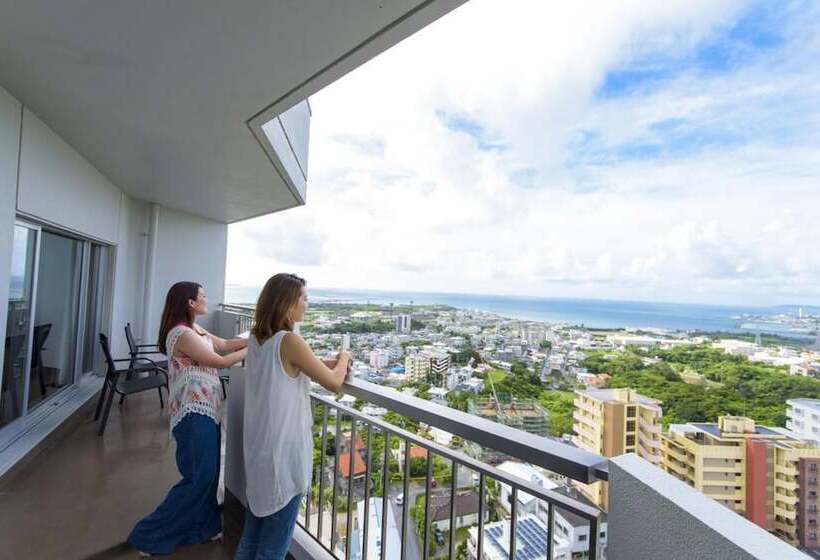 Номер Superior, Okinawa Grand Mer Resort