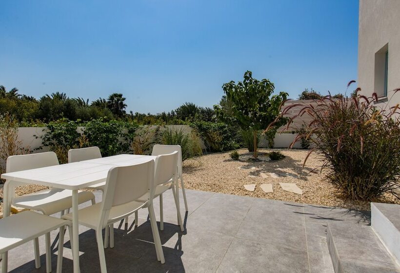 ویلا دلوکس 3 خوابه, Blue Diamond Villas