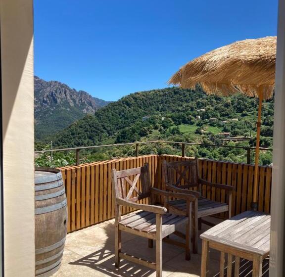 Четырехместный Номер Стандарт, Domaine U Bugnu