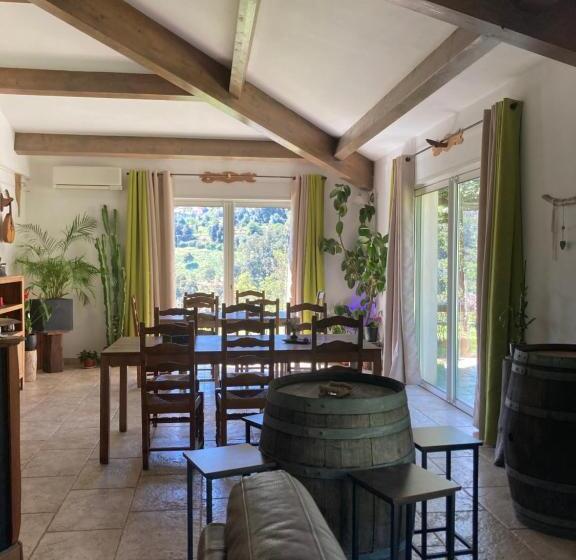 Четырехместный Номер Стандарт, Domaine U Bugnu