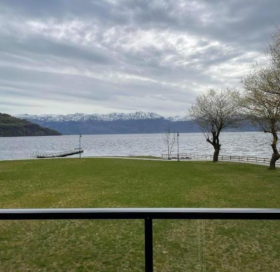 Номер Стандарт Вид на Море, Hardangerfjord