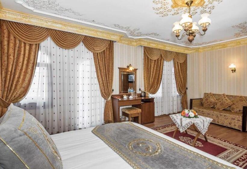 景色の見えるスイートルーム, Seven Hills Hotel   Special Category