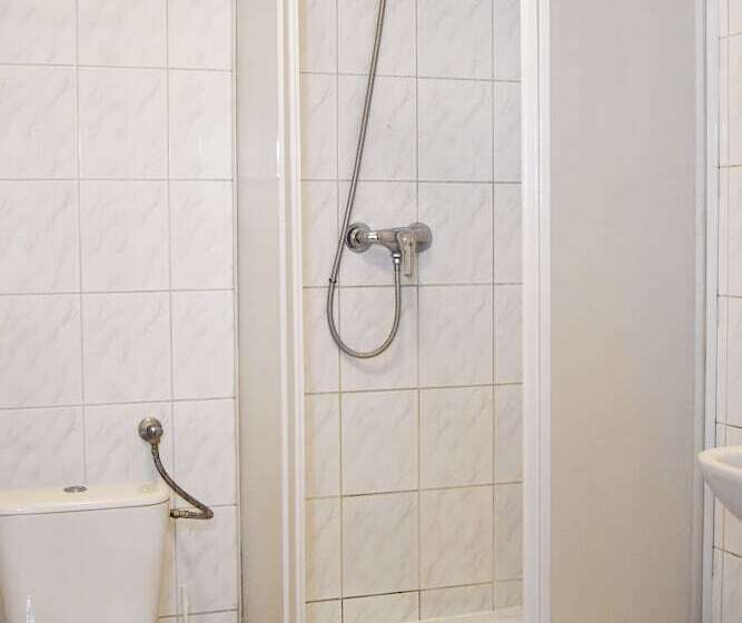 اتاق استاندارد یک نفره, Parkhotel Economic