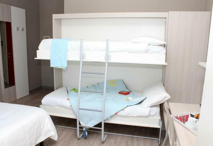 4인용 스탠다드 룸, Best Quality Hotel La Darsena