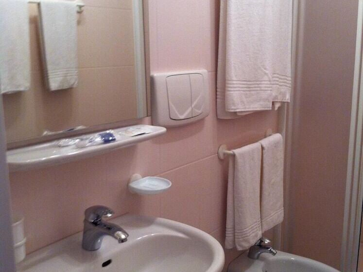 Номер Стандарт, Albergo Centrale